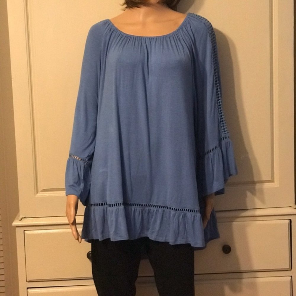 Women's Top Size 2X New With Tags $25